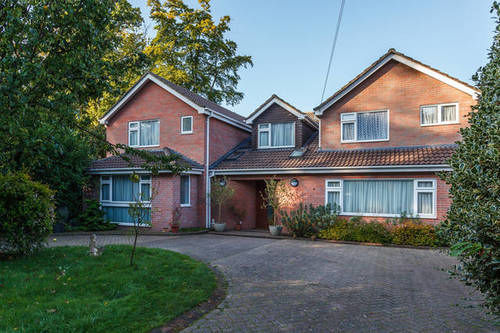 Cameron House Bed & Breakfast 3*