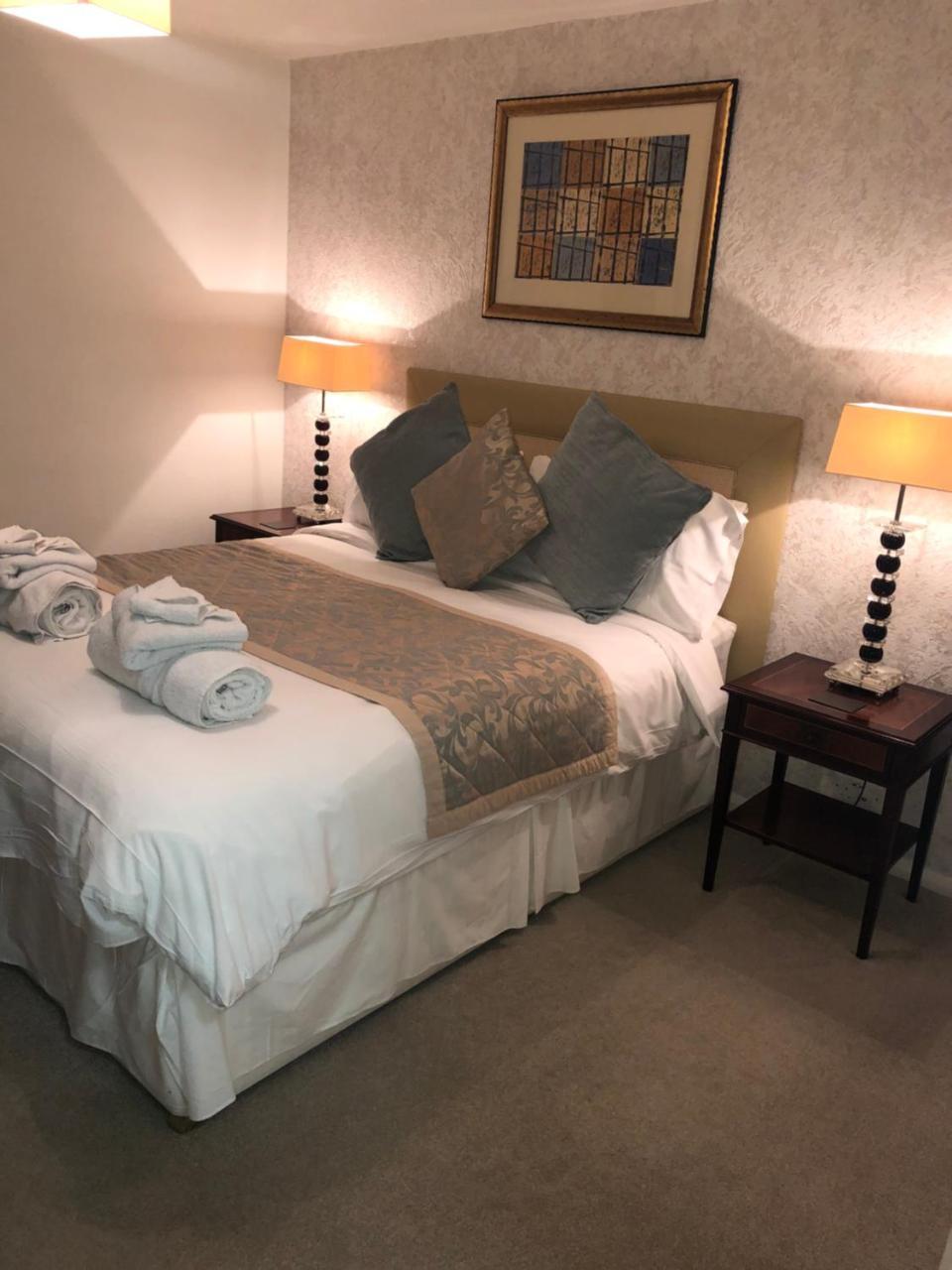 Cameron House Bed & Breakfast Landford